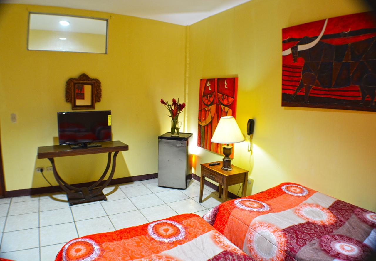 Hotel Plaza Cosiguina Чинандега Екстер'єр фото